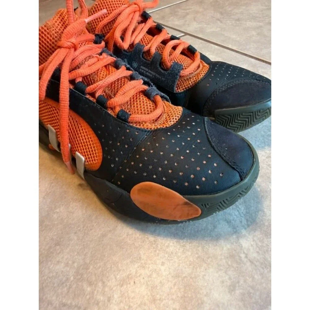 Adidas DON Issue 5 Basketball Shoes Donovan Mitchell Black Impact Orange Size 6